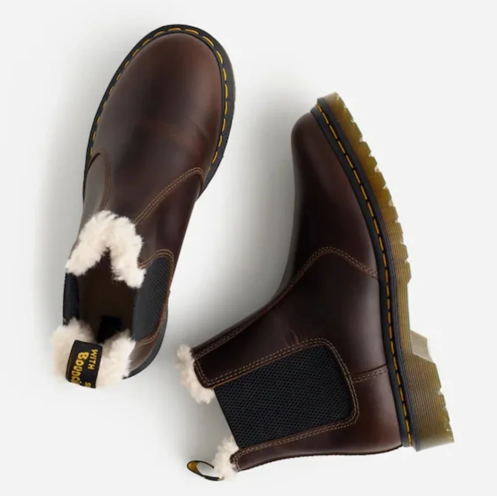Dr. Martens® 2976 Lenore Faux Fur-Lined Chelsea women Boots Dark khaki Orleans